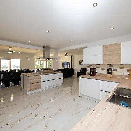 Casa Colina - Algarve - 7 Bedrooms, Private Location エストーイ